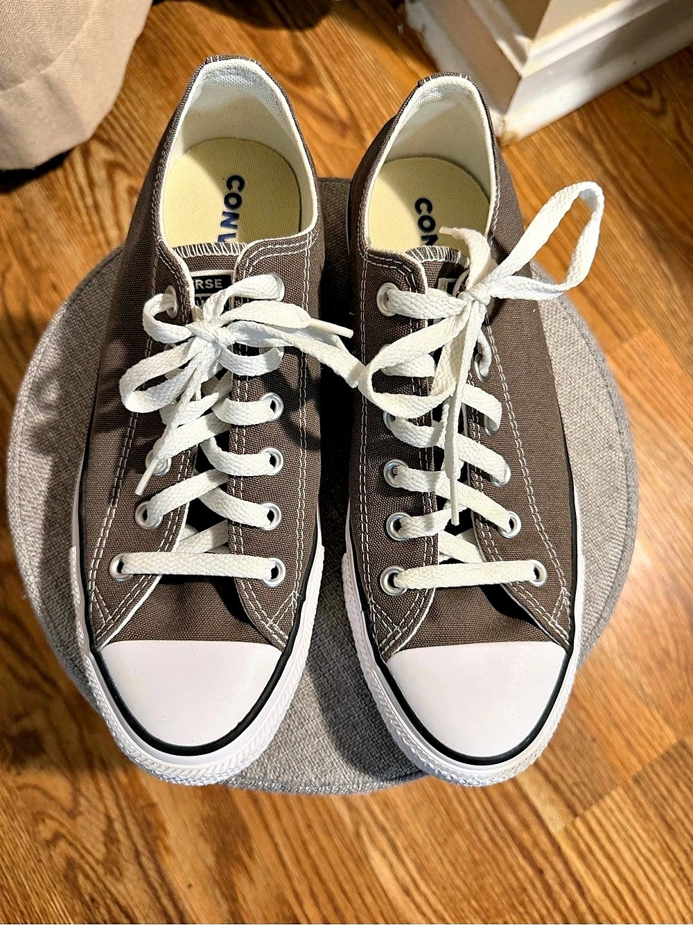 Converse Chuck Taylor All Star Ox Charcoal Gray & White US 8.5 Sneakers